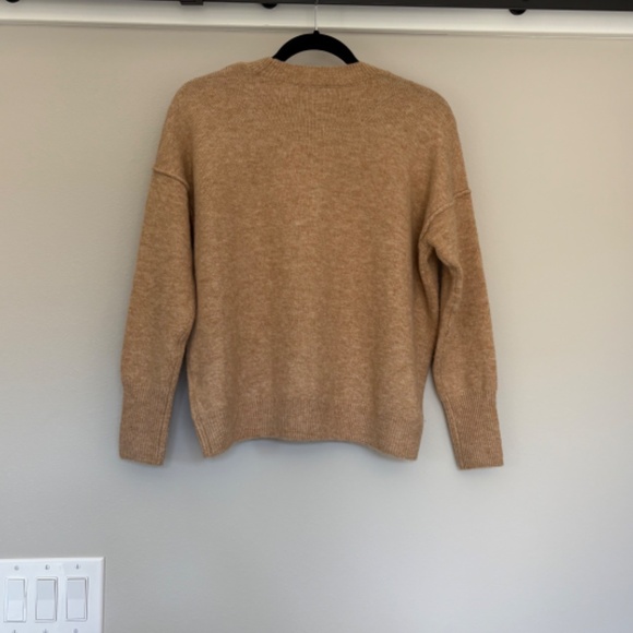 Vince Camuto Sweater - Picture 6 of 11